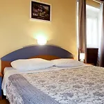 Ana-2 By Interhome Barbat na Rabu