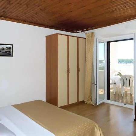 Ana - Rab166 By Interhome *